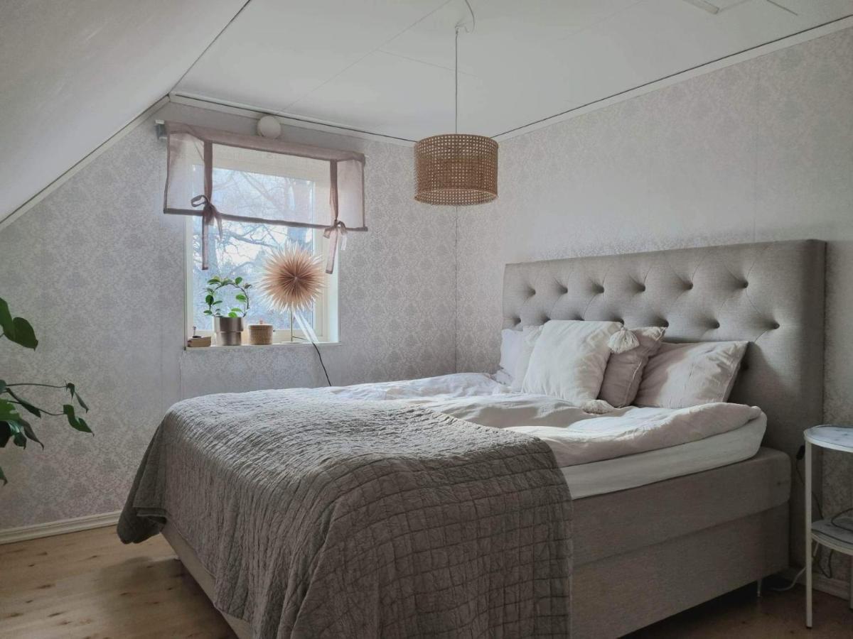 Вилла Hus I Lugnt Omrade, 15 Min Fran Oerebro Vintrosa Экстерьер фото
